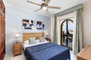 Apartamentos Crown Resorts Club La Riviera