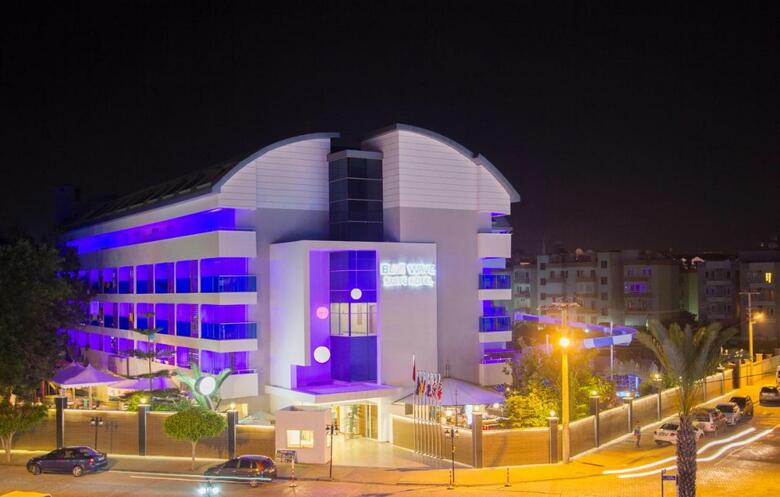 Hotel Blue Wave Suite