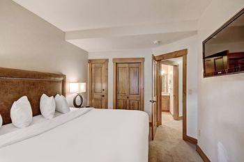 Hotel Mountain Thunder Lodge