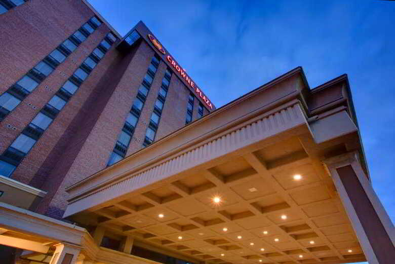 Hotel Crowne Plaza Toronto Airport