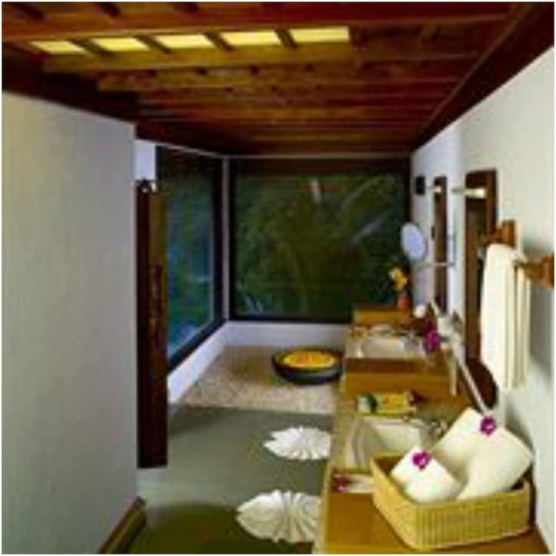 Hotel Kumarakom Lake Resort