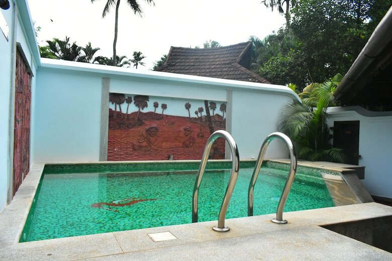 Hotel Kumarakom Lake Resort
