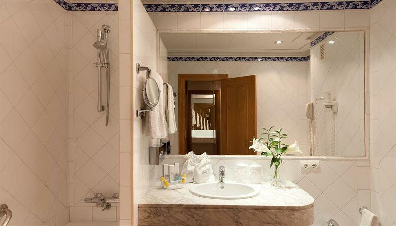 Hotel Saray