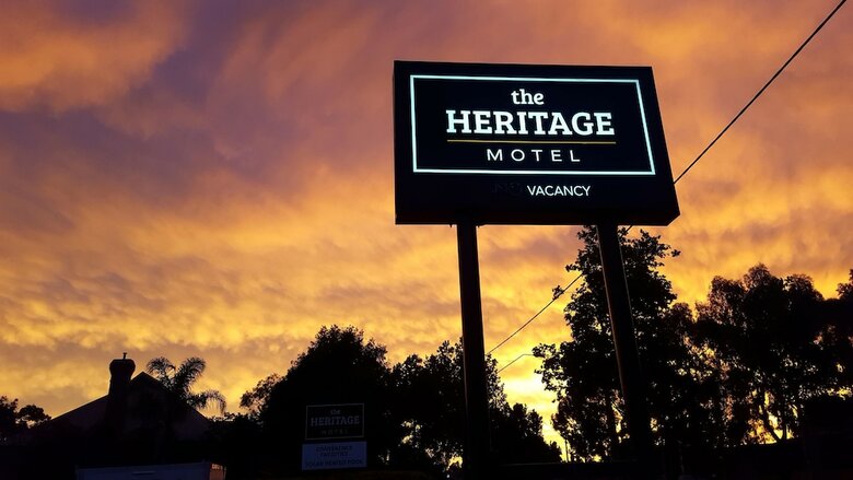 Hotel B.w Heritage Motor Inn