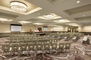 Hotel Embassy Suites By Hilton Minneapolis Downtown