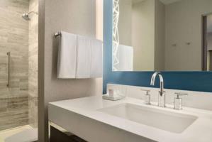 Hotel Embassy Suites By Hilton Minneapolis Downtown