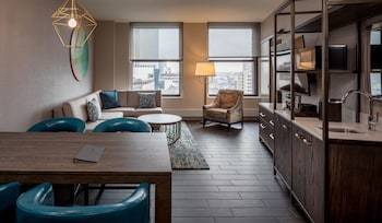 Hotel Embassy Suites By Hilton Minneapolis Downtown