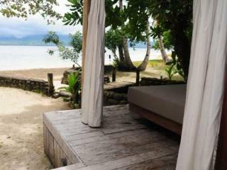 Hotel Qamea Resort  Spa