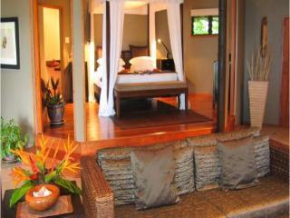 Hotel Qamea Resort  Spa