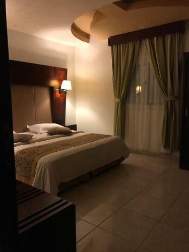 Apartamento Ayoon Almmlaka Hotel Suites
