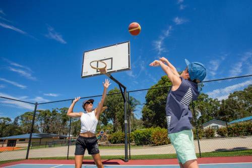 Big4 Tasman Holiday Parks - Racecourse Beach