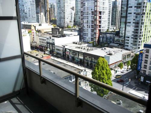 Howe Street Apartment With Views