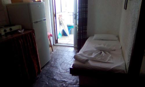 Alexandros Apartments