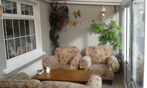 The Rose Garden Bed & Breakfast And Cafe