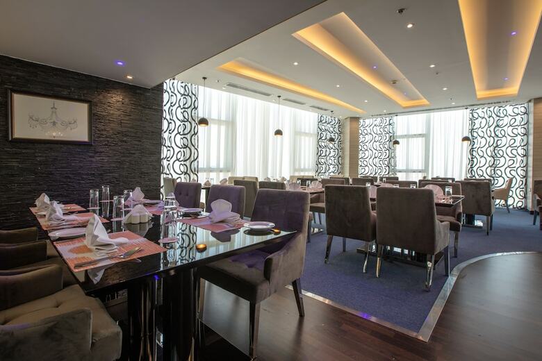 Orange Suites Hotel