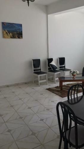 Salvador Ond?na Telles Apartament