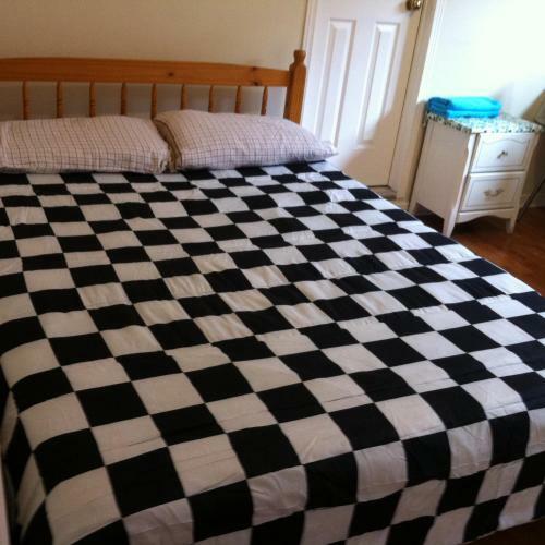 Hostal Toronto East Travelers Home