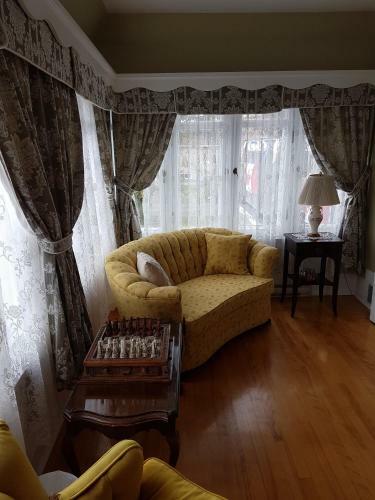 Bed & Breakfast Le Chateau D'acadie