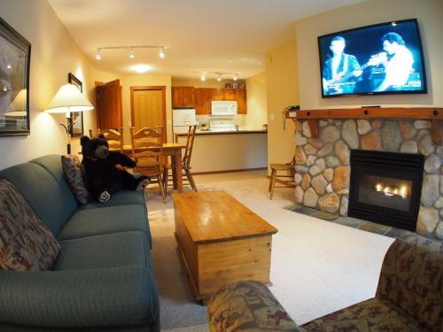 Fireside Lodge Village Center - Fs302