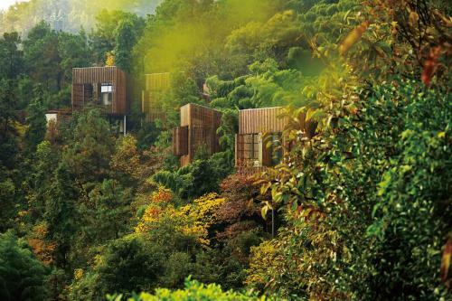 Meijie Mountain Hotspring Resort Hotel