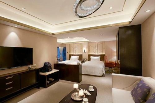 Imperial Dragon Bay Purejoy Hotel