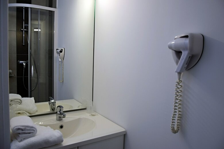 Contact Hotel Le Seino Marin - Cl�on Elbeuf