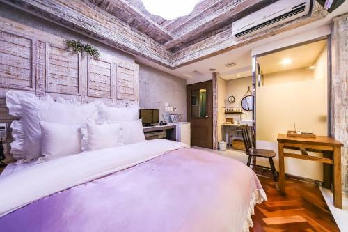 February Hotel Susung