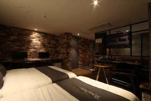 Hotel The May
