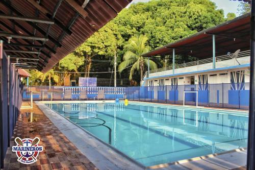 Hotel Marineros Club Nautico