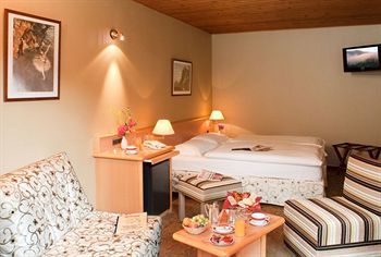Hotel Logis Au Bois Le Sire
