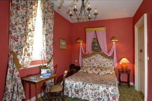 Hotel Chateau De L Aubriere