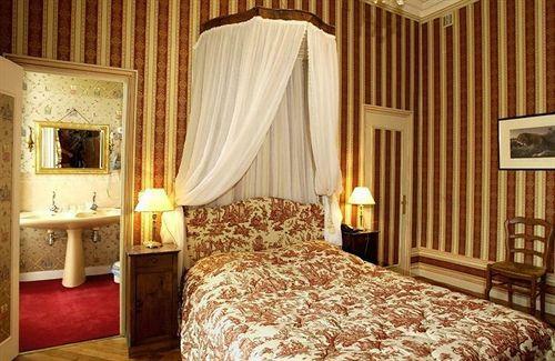 Hotel Chateau De L Aubriere