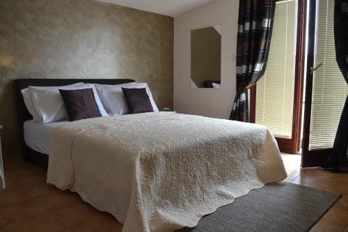 Hostal Apartments & Rooms Kustura