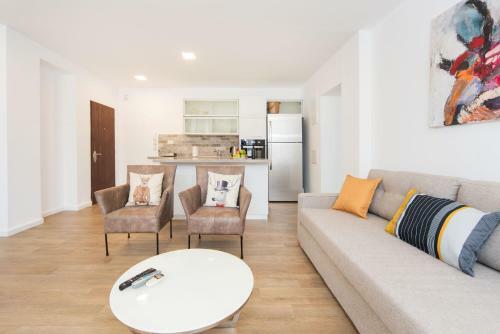 Sea N' Rent Hayarkon Sunny Beach Apartments