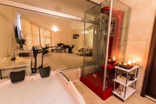 Hotel Miraj Resort
