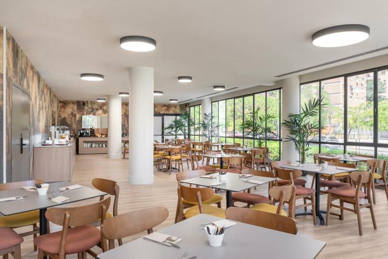 Hotel Acta Pir�mides