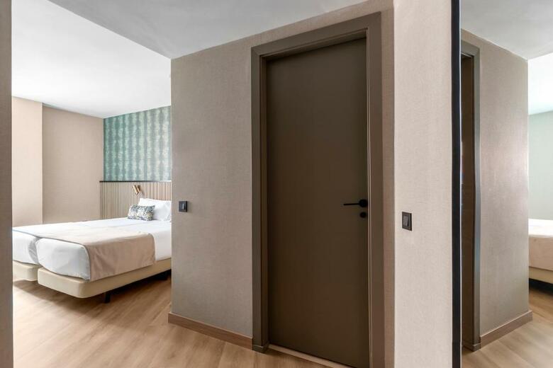 Hotel Acta Pir�mides