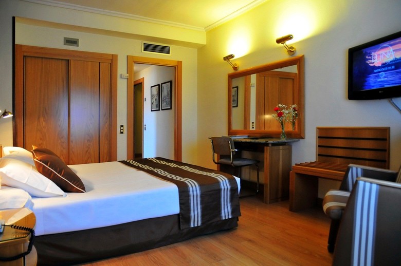 Hotel Zenit Dos Infantas