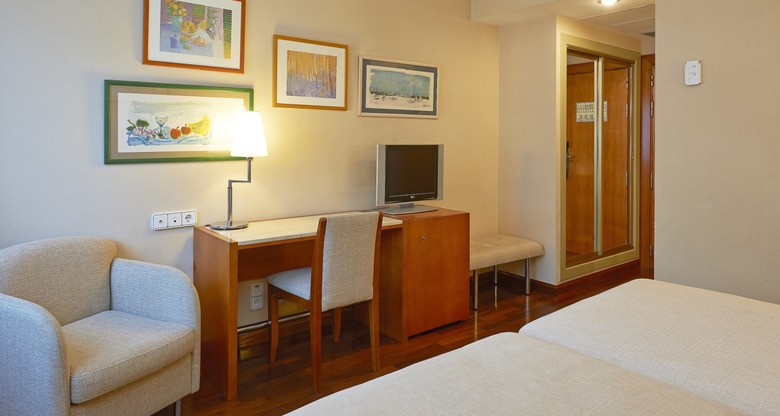 Hotel NH Sport