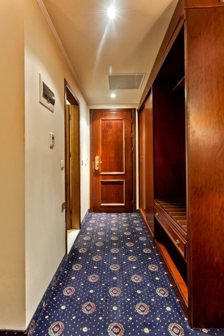 Hotel Kouros