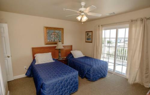 Bermuda Breeze C Holiday Home