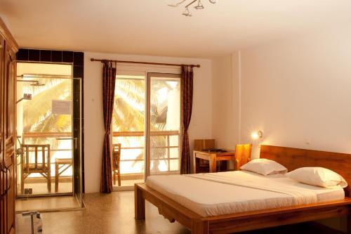 Hotel Oasis Beach Resort
