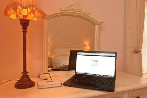 Bed & Breakfast Corrib House Guest Accommodation
