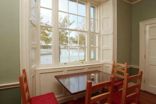 Bed & Breakfast Corrib House Guest Accommodation