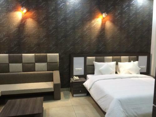 Hotel The Galaxy Resort Bahadurgarh
