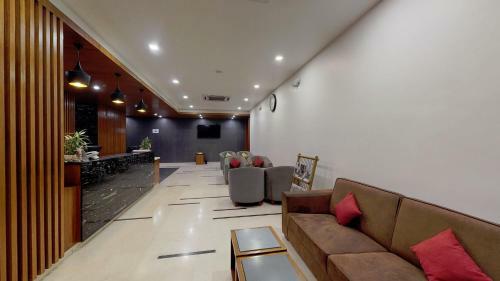 Hotel Shivas Gateway