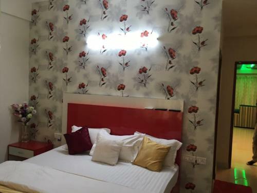 Am Suites And Service Apartments