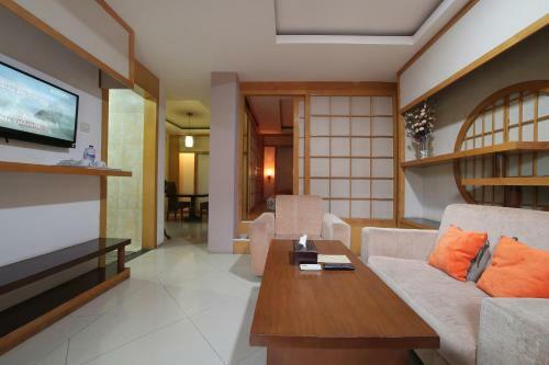 Green Wattana Hotel, Sentul City
