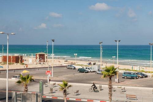 Apartamento Two Bedroom By The Sea On Genosar Str.
