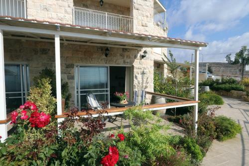 Bed & Breakfast Habaronit